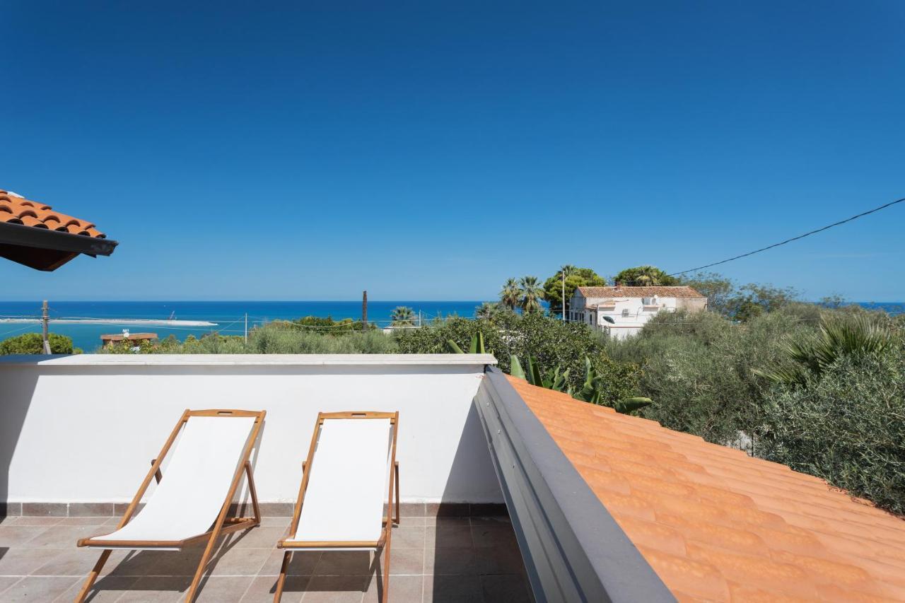 Villa Mendolia Ai Caracoli Termini Imerese Kültér fotó